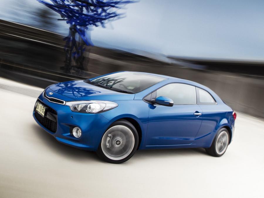  Kia Cerato Koup 2013 года  (AU) (фото 9 из 20)